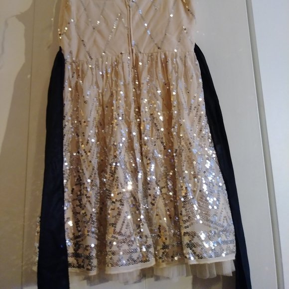 Party dress champagne and sequin size 13 - Picture 5 of 6